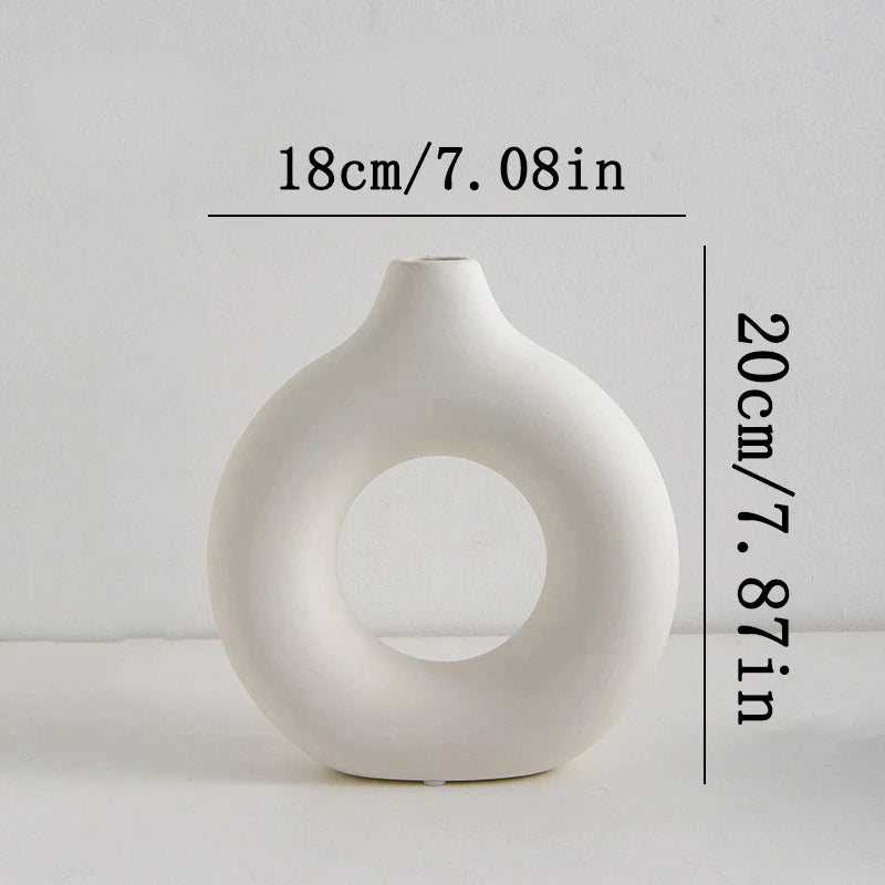 Nordic White Decorative Flower Vase – Minimalist Plastic Design for Modern Floral Arrangements