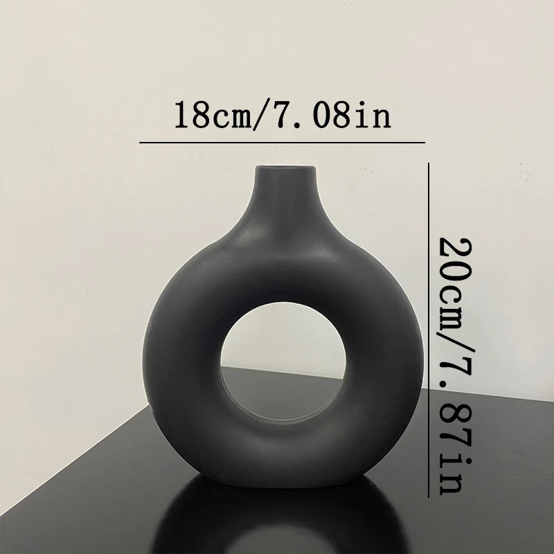 Nordic White Decorative Flower Vase – Minimalist Plastic Design for Modern Floral Arrangements