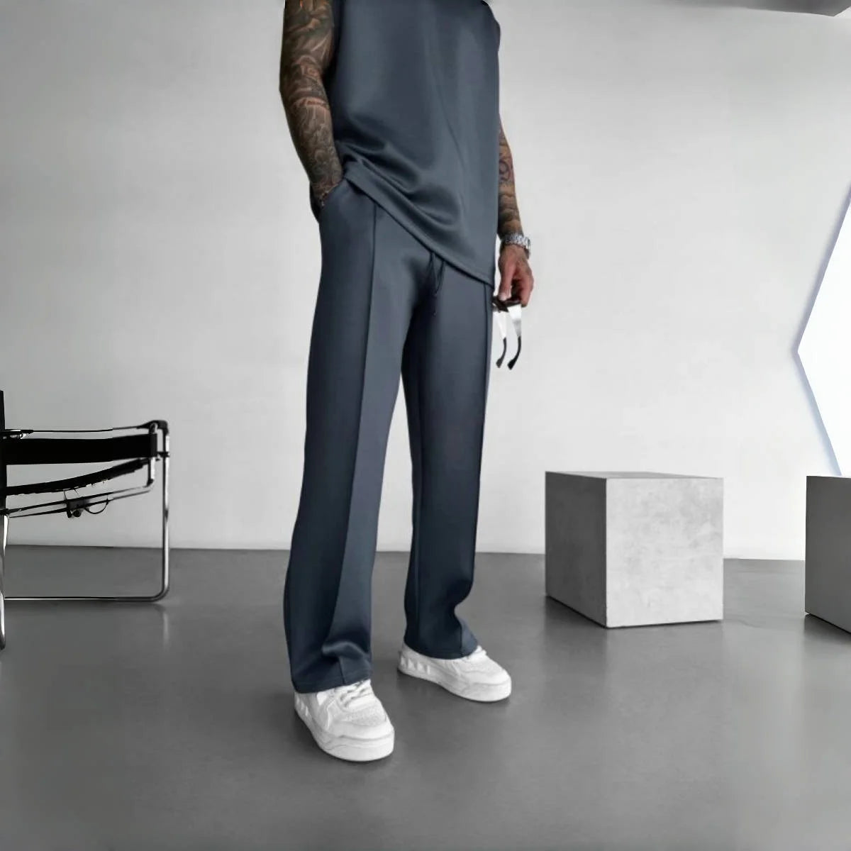 Men’s Casual Drawstring Pants – Elastic Waist, Pleated Design, Everyday Comfort