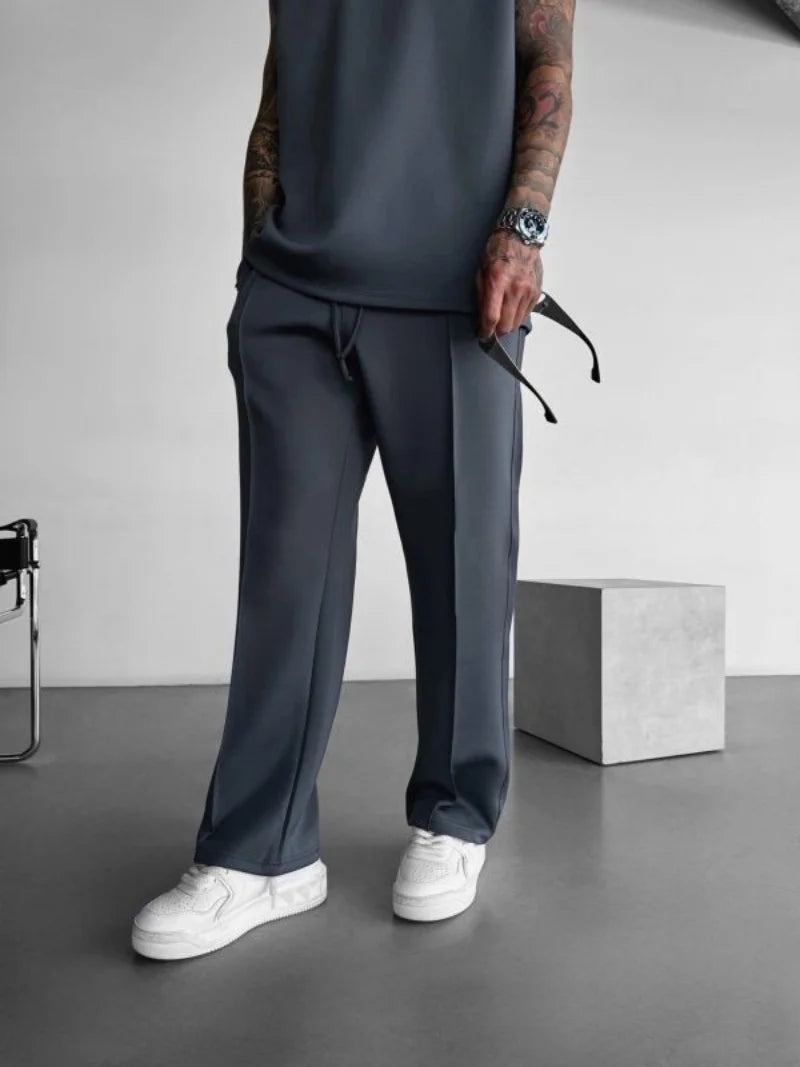 Men’s Casual Drawstring Pants – Elastic Waist, Pleated Design, Everyday Comfort